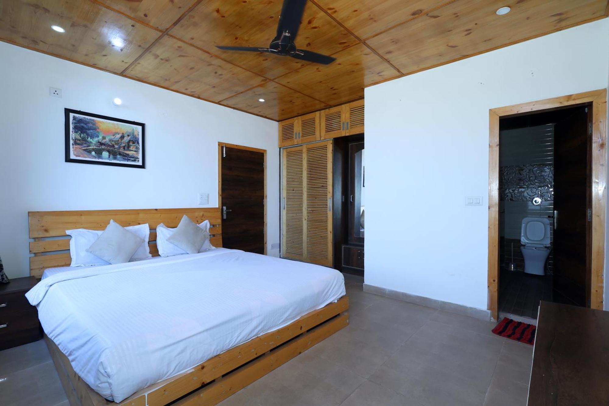 Cozy Heavenn 2Bhk I Kasauli I Mountain View 93O68I282O Daire Dış mekan fotoğraf