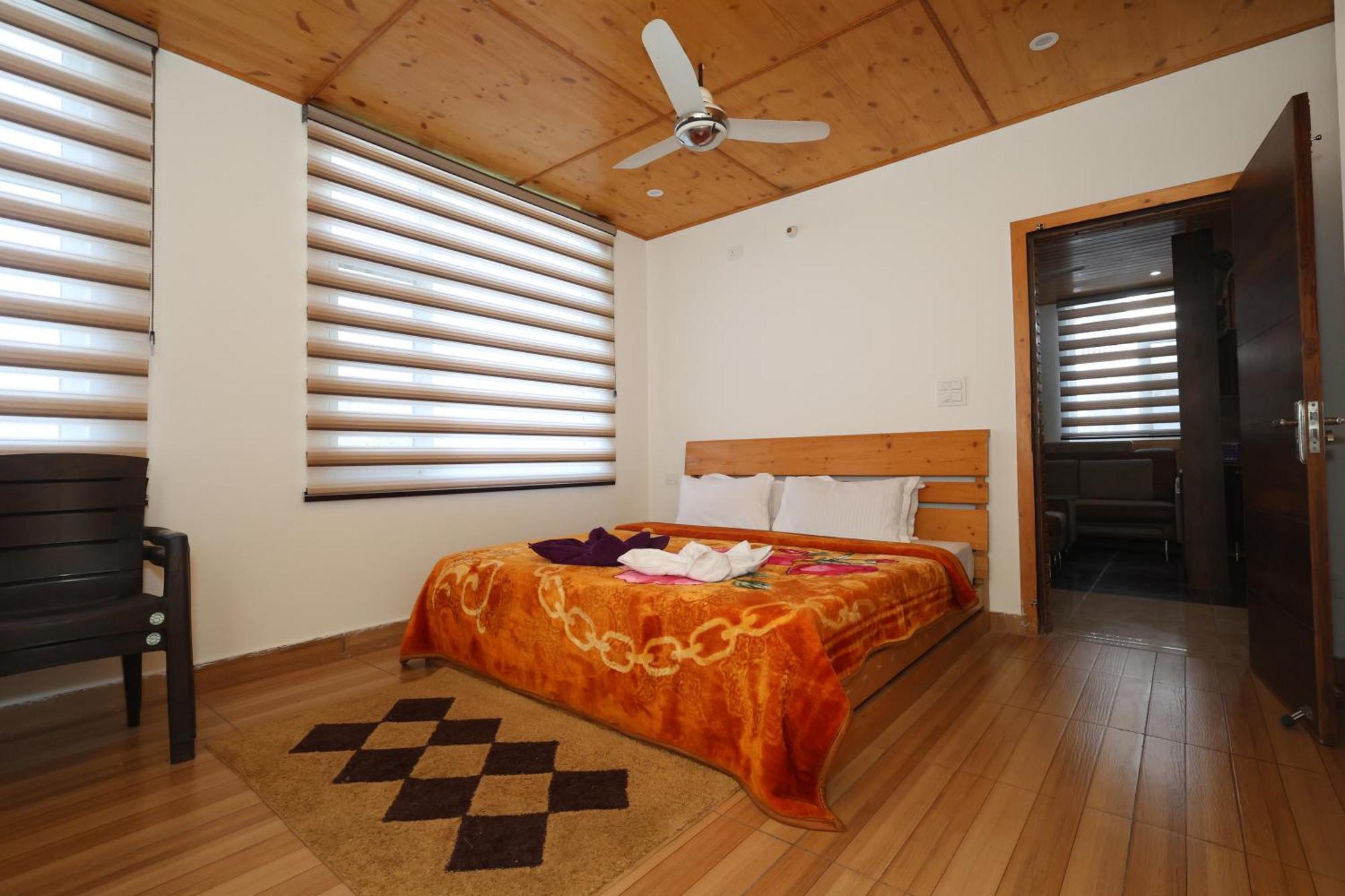 Cozy Heavenn 2Bhk I Kasauli I Mountain View 93O68I282O Daire Dış mekan fotoğraf